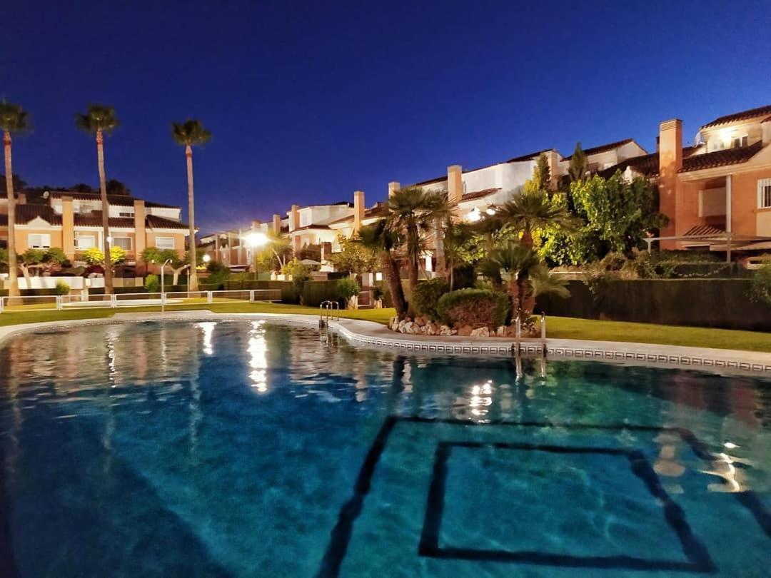 Adosado Para Familias Al Lado De La Playa, Con Piscina Καστεγιόν δε λα Πλάνα Εξωτερικό φωτογραφία